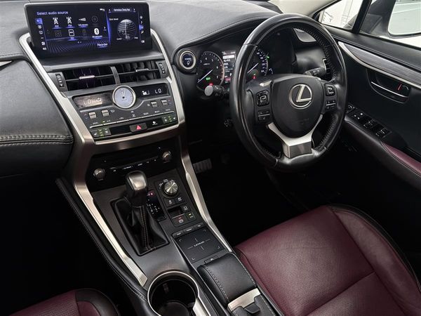2019 Lexus NX 300h Sunroof,BSM, Eletric boot,Vented seat Carousel 16