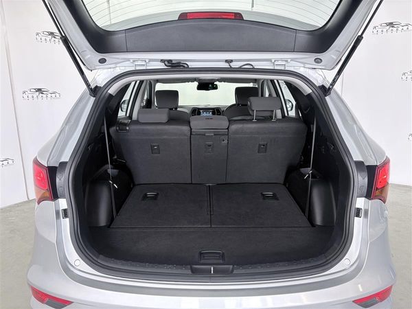 2018 Hyundai Santa Fe DM 2.2D 7seaters,Carplay,4WD Carousel 7