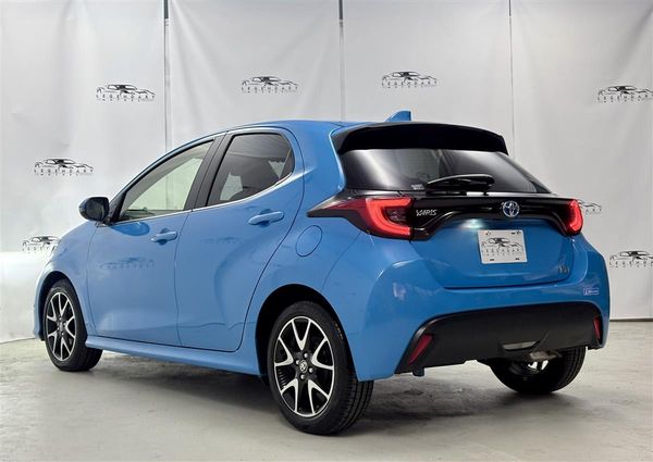 2020 Toyota Yaris 1.5 HYBRID Z,360 Camera,Low km Carousel 3