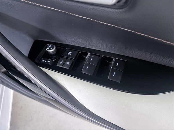 2023 Toyota Corolla 1.8 Touring Hybrid WXB,Radar Cruise Carousel 13