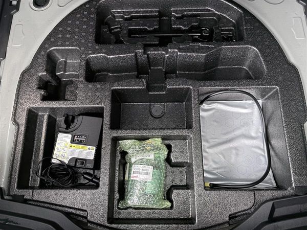 2022 Toyota Corolla Cross HYBRID Z 360 CAMERA,Heated seat Carousel 8