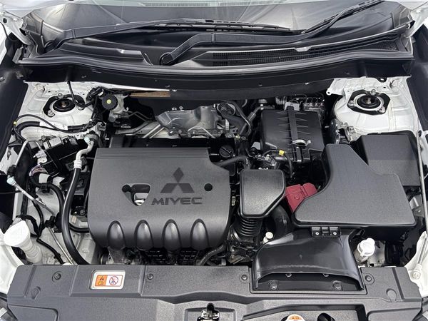 2020 Mitsubishi Outlander XLS,4WD,7 seaters,Carplay,BSM Carousel 19