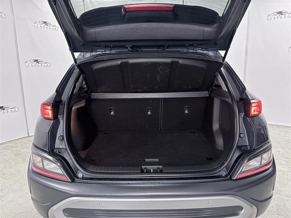 2023 Hyundai Kona ELITE,nz new,Radar cruise,1 Owner car Carousel 7