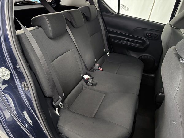 2019 Toyota Aqua 1.5 S style HYBRID low k,Push start Carousel 9