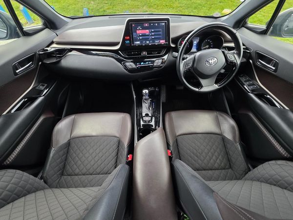 2017 Toyota C-HR 1.8ltr Hybrid**WGTN's BEST VALUE C-HR 'G' !! ** Carousel 11