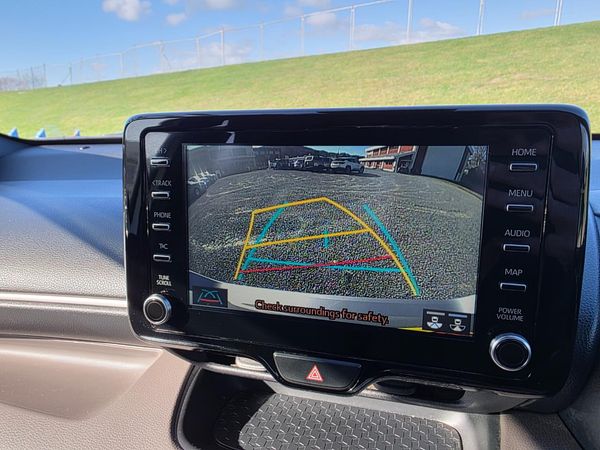 2020 Toyota Yaris 1.5lt Hybrid **G MODEL- RADAR CRUISE **