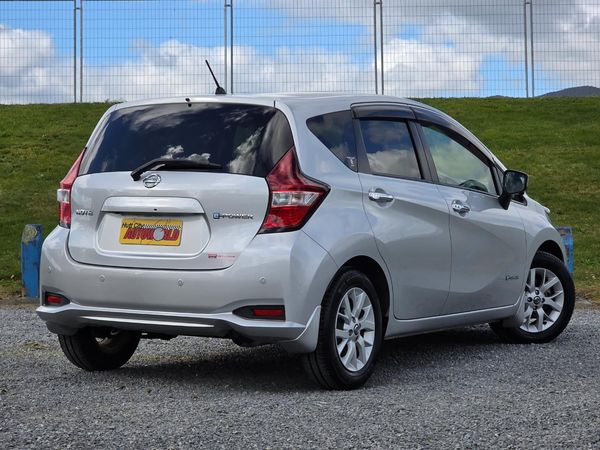2018 Nissan Note Hybrid E-Power **CRUISE CONTROL** Carousel 9