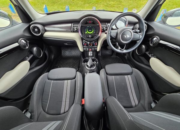 2015 Mini Cooper S 2.0ltr Turbo**SUPERB VALUE !! - IMMACULATE ** Carousel 2