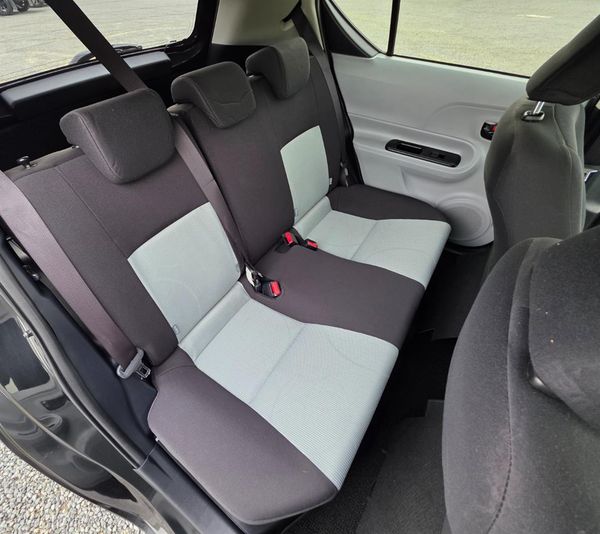 2013 Toyota Aqua Hybrid **LOW KMS- BODY-KIT -SECURITY ** Carousel 13