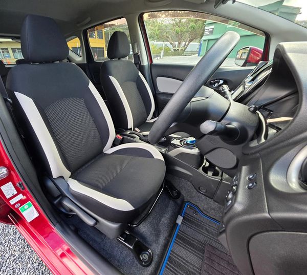 2017 Nissan Note e-Power **FANTASTIC VALUE HYBRID HATCH ** Carousel 11