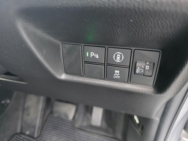 2021 Honda Fit 1.5ltr Hybrid **LATEST MODEL - SUPERB VALUE ** Carousel 2