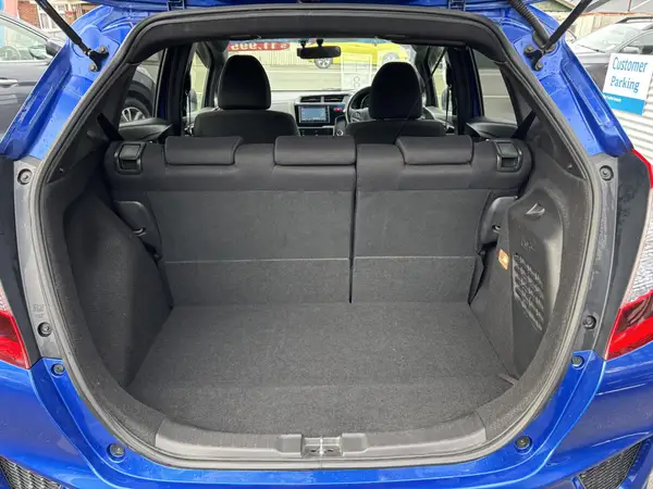 2015 Honda Jazz Jazz hybrid Carousel 7