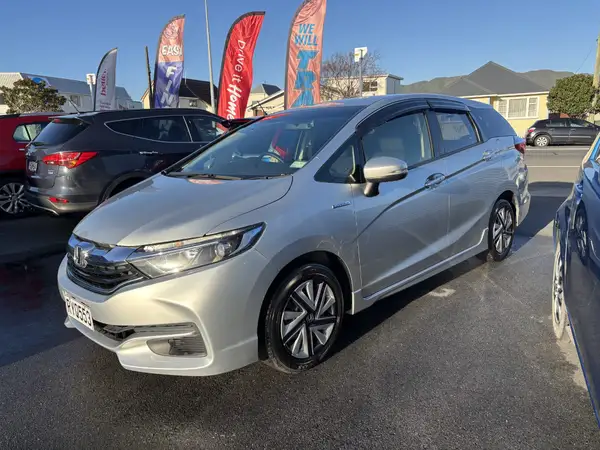 2015 Honda Shuttle Fit Hybrid Carousel 8