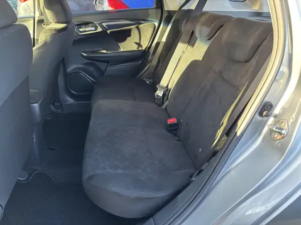 2015 Honda Shuttle Fit Hybrid Carousel 4