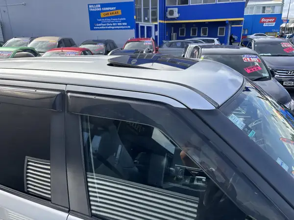 2006 Land Rover Range Rover Sport Carousel 1
