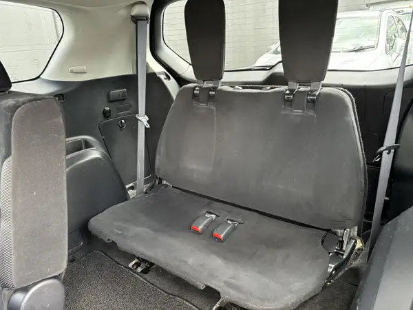 2009 Mitsubishi Outlander Carousel 4