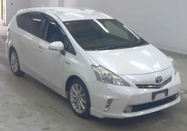 2013 Toyota Prius Alpha Hybrid S Tourig