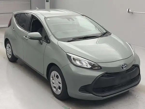 2022 Toyota Aqua Hybrid X