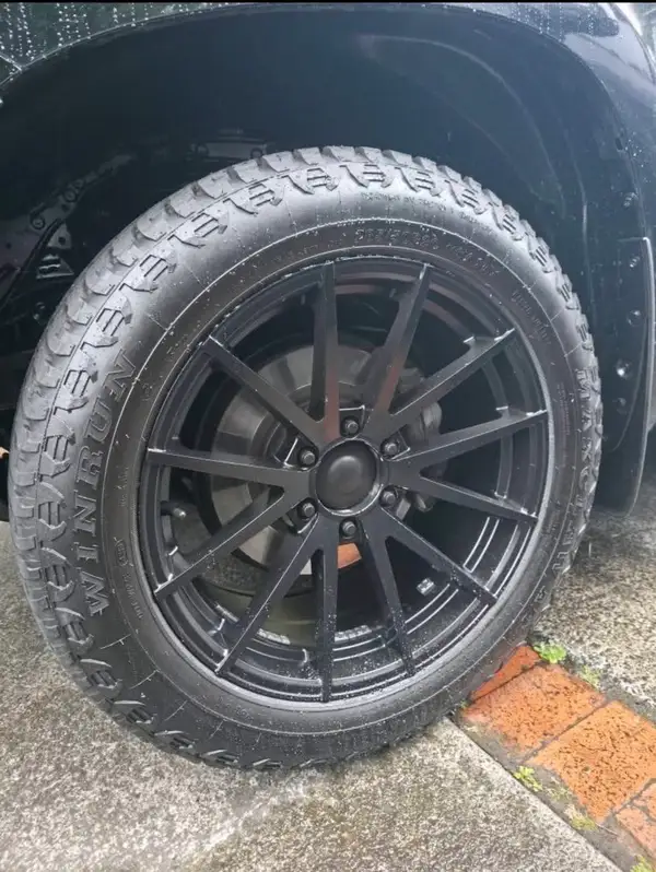 Toyota VX prado Carousel 1