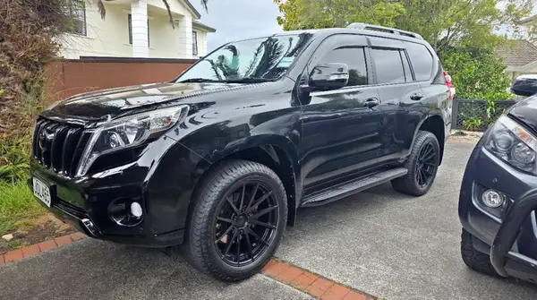 Toyota VX prado