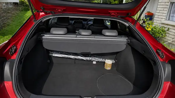 2016 Toyota Prius A Touring Spec – Rare Cherry Red Carousel 4