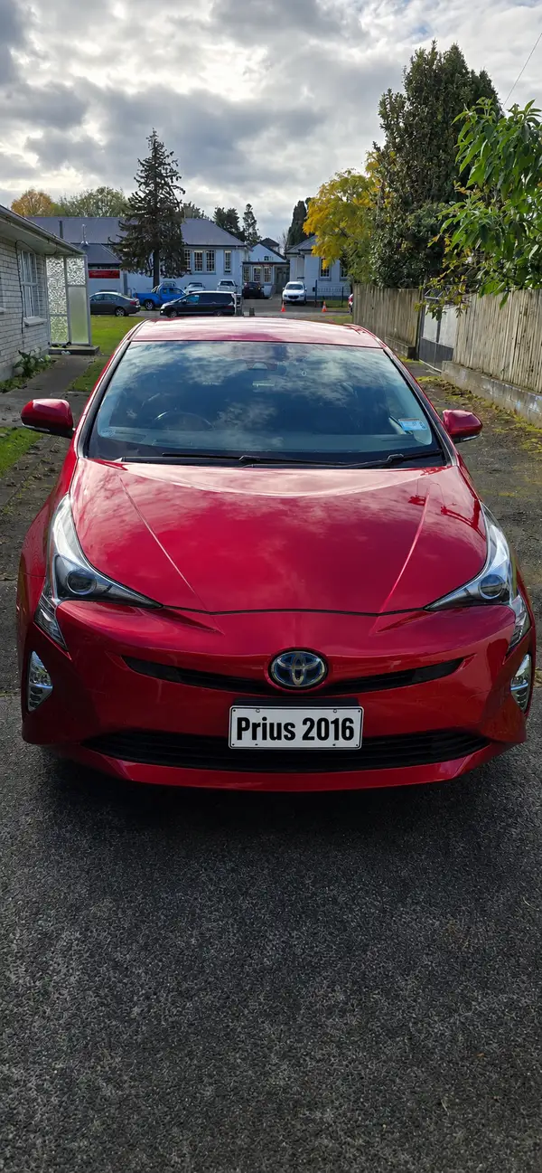 2016 Toyota Prius A Touring Spec – Rare Cherry Red Carousel 8