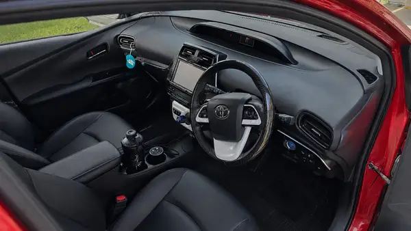 2016 Toyota Prius A Touring Spec – Rare Cherry Red Carousel 7