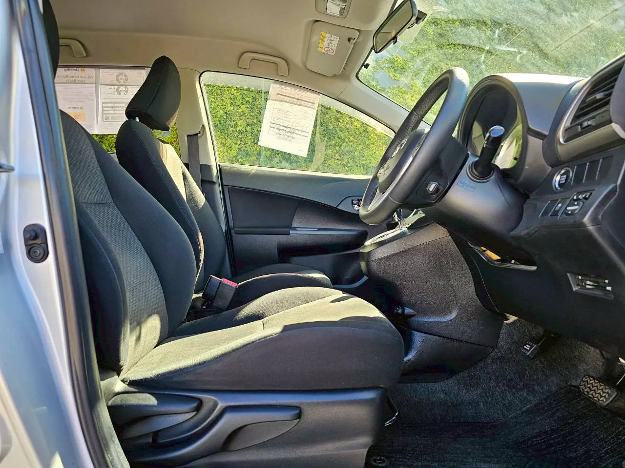 2015 Toyota Ractis 1.5 Push Button Start *Service History* Carousel 4