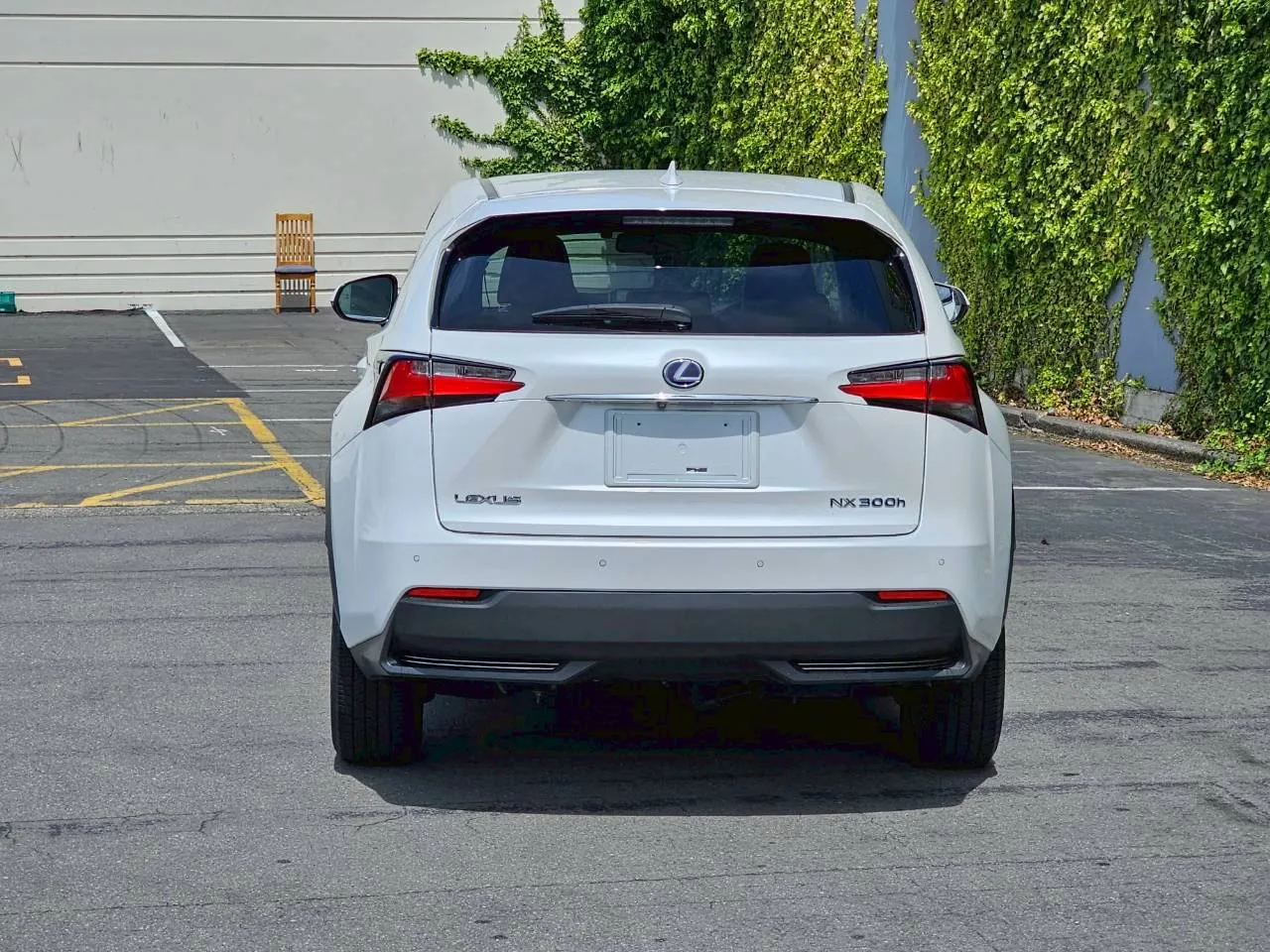 2016 Lexus NX 300 Hybrid 82,000 Kms Premium SUV Carousel 6