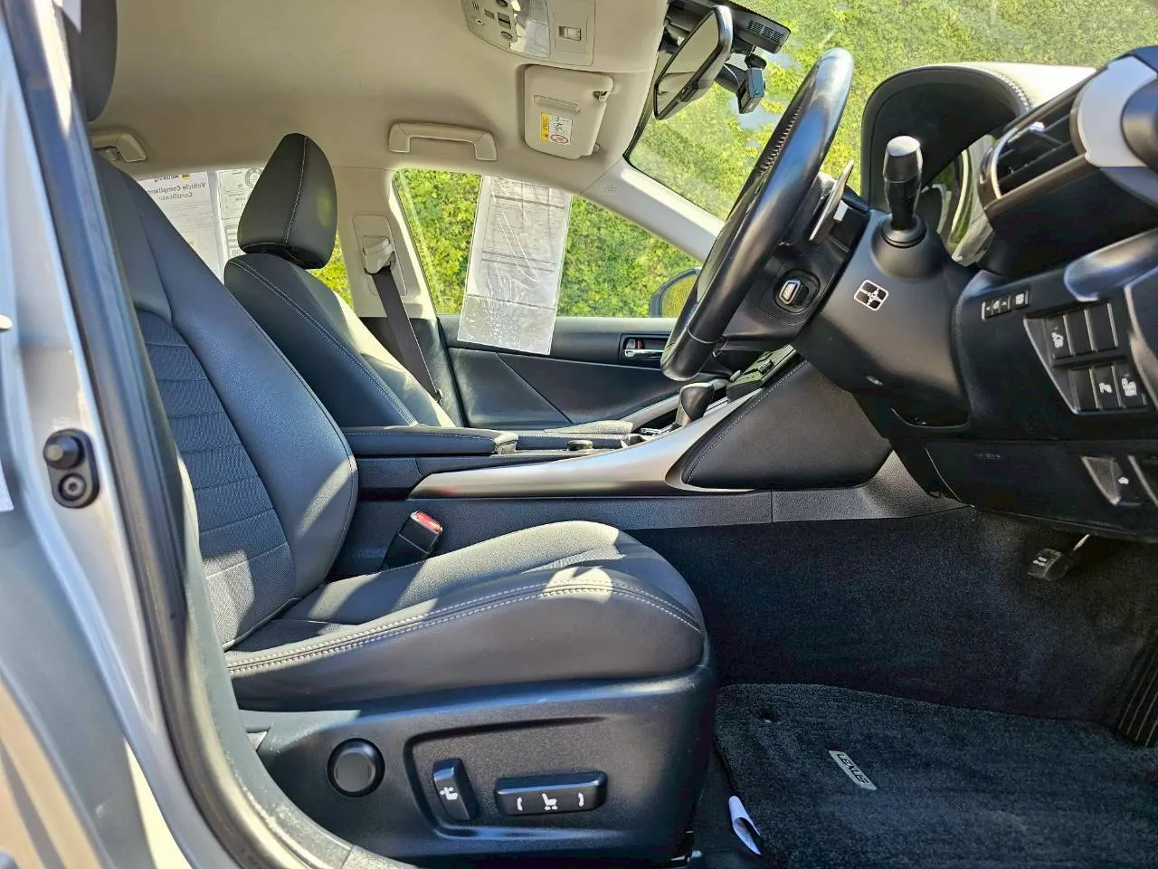 2015 Lexus IS300 Hybrid Luxurious Sedan Carousel 2
