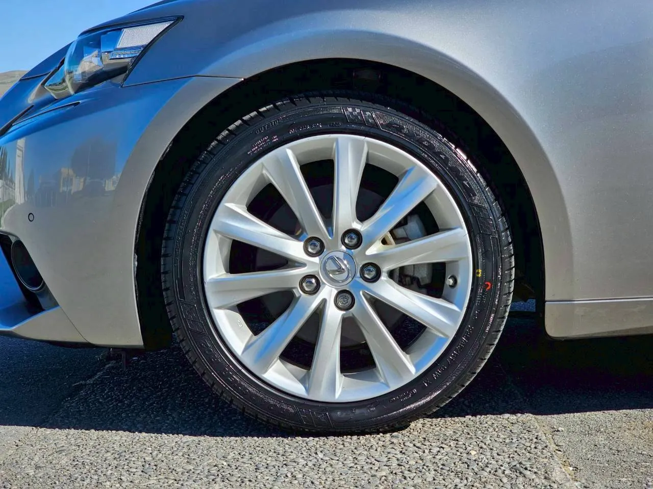2015 Lexus IS300 Hybrid Luxurious Sedan Carousel 1
