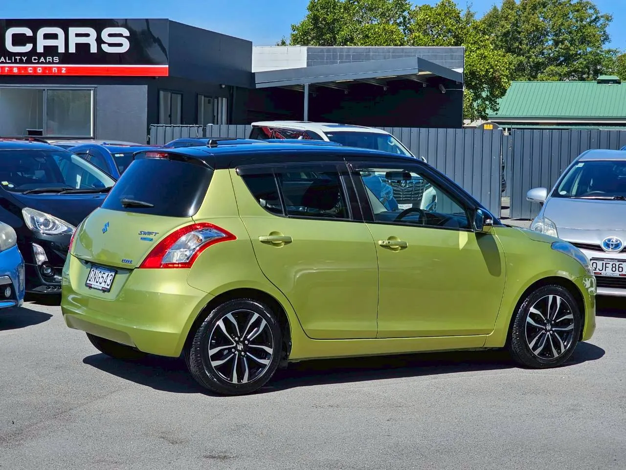 2014 Suzuki Swift 1.2 Style Edition 45,947 Kms Carousel 4