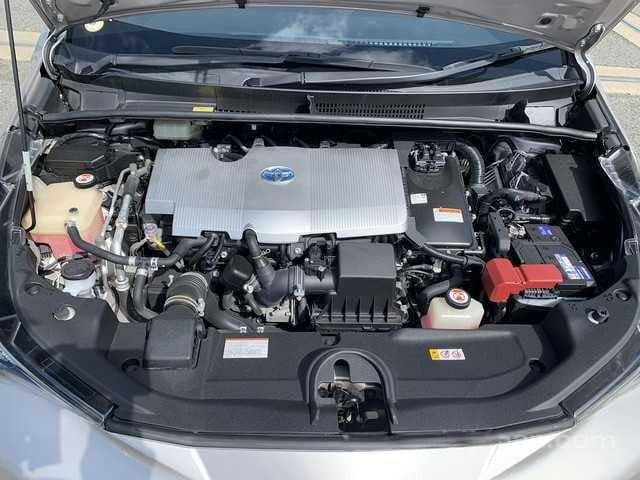 2017 Toyota Prius 1.8S Hybrid   Carousel 8