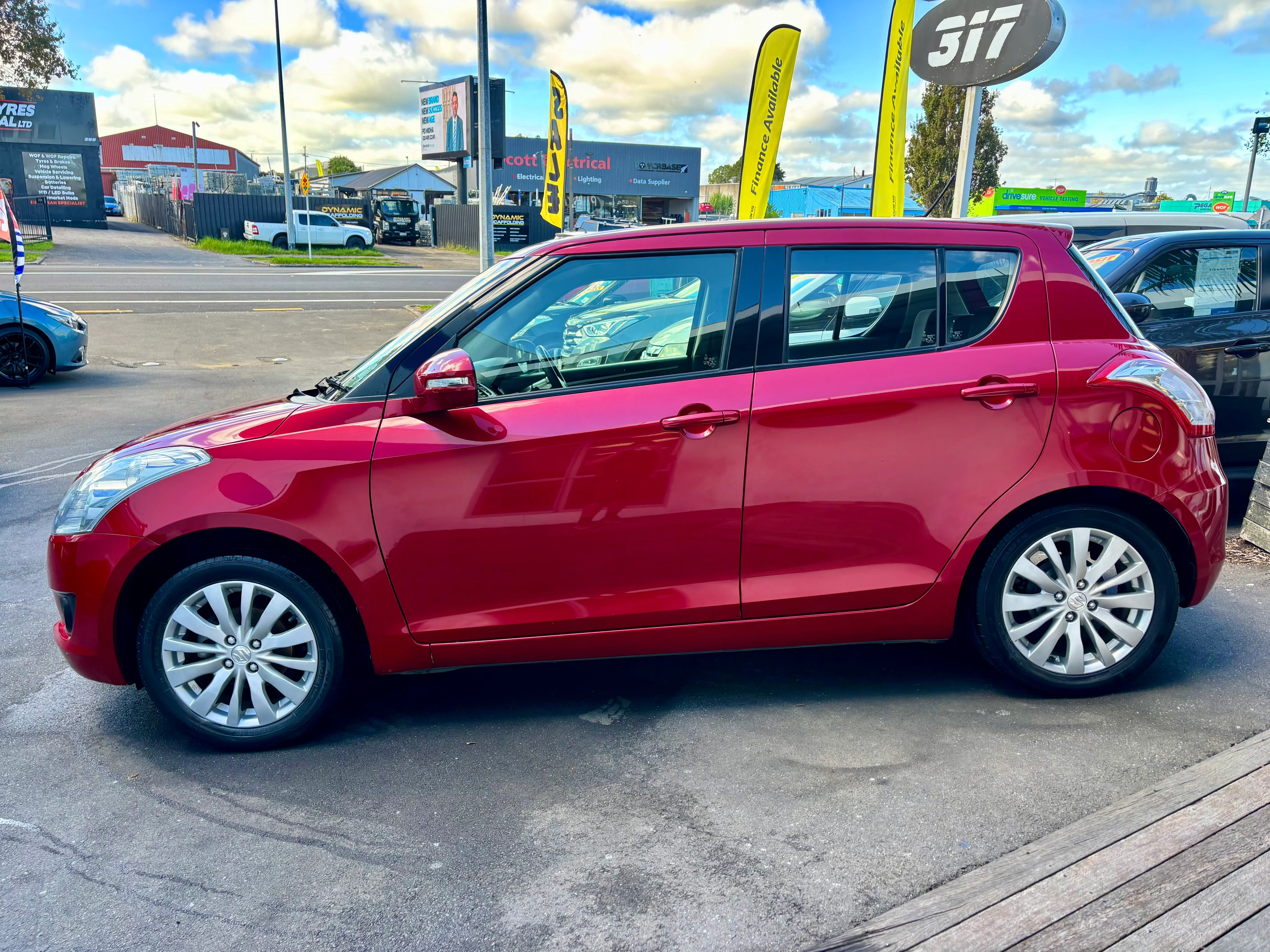 2012 Suzuki Swift LTDA Carousel 4