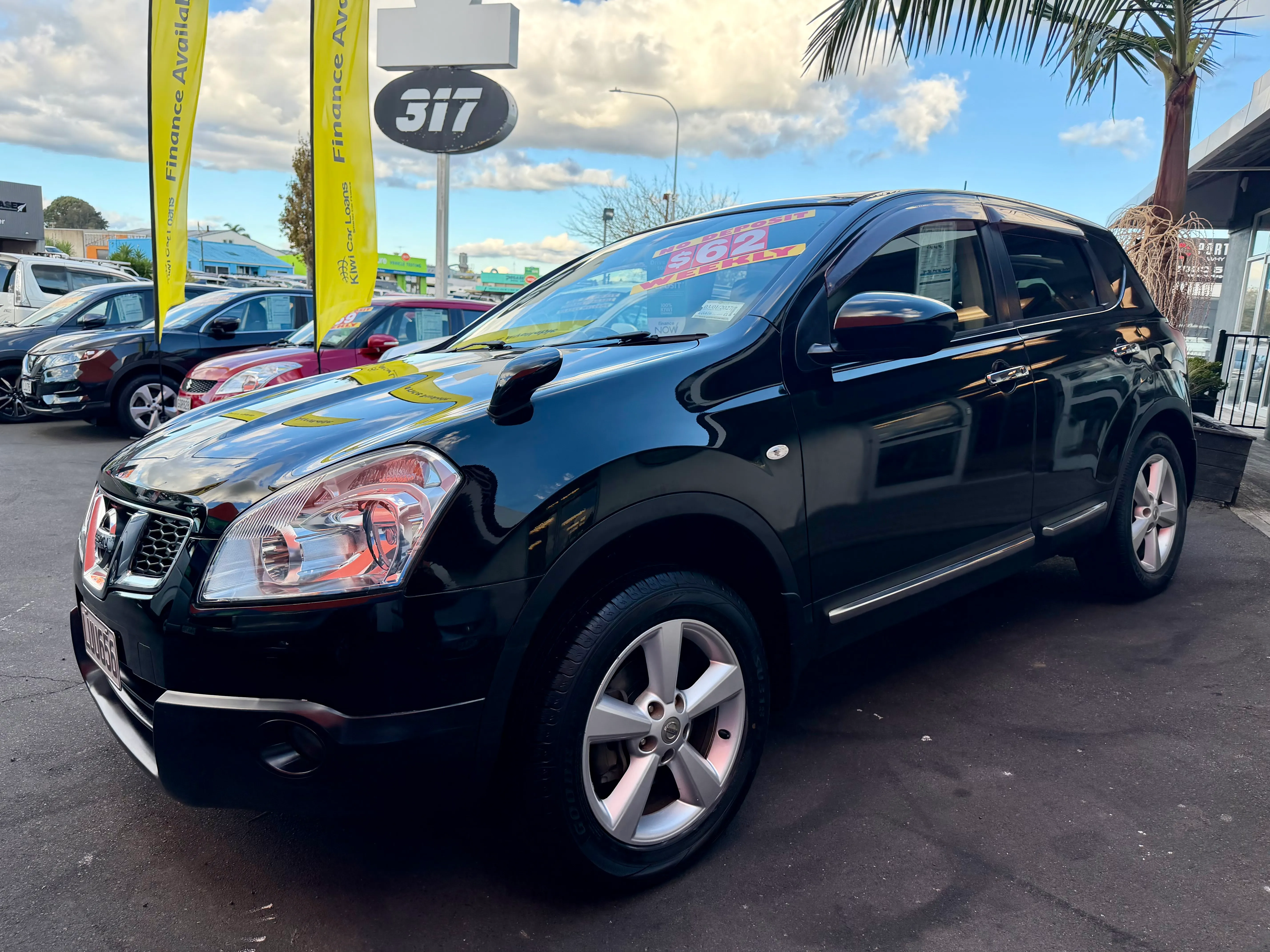 2012 Nissan Dualis  Carousel 3