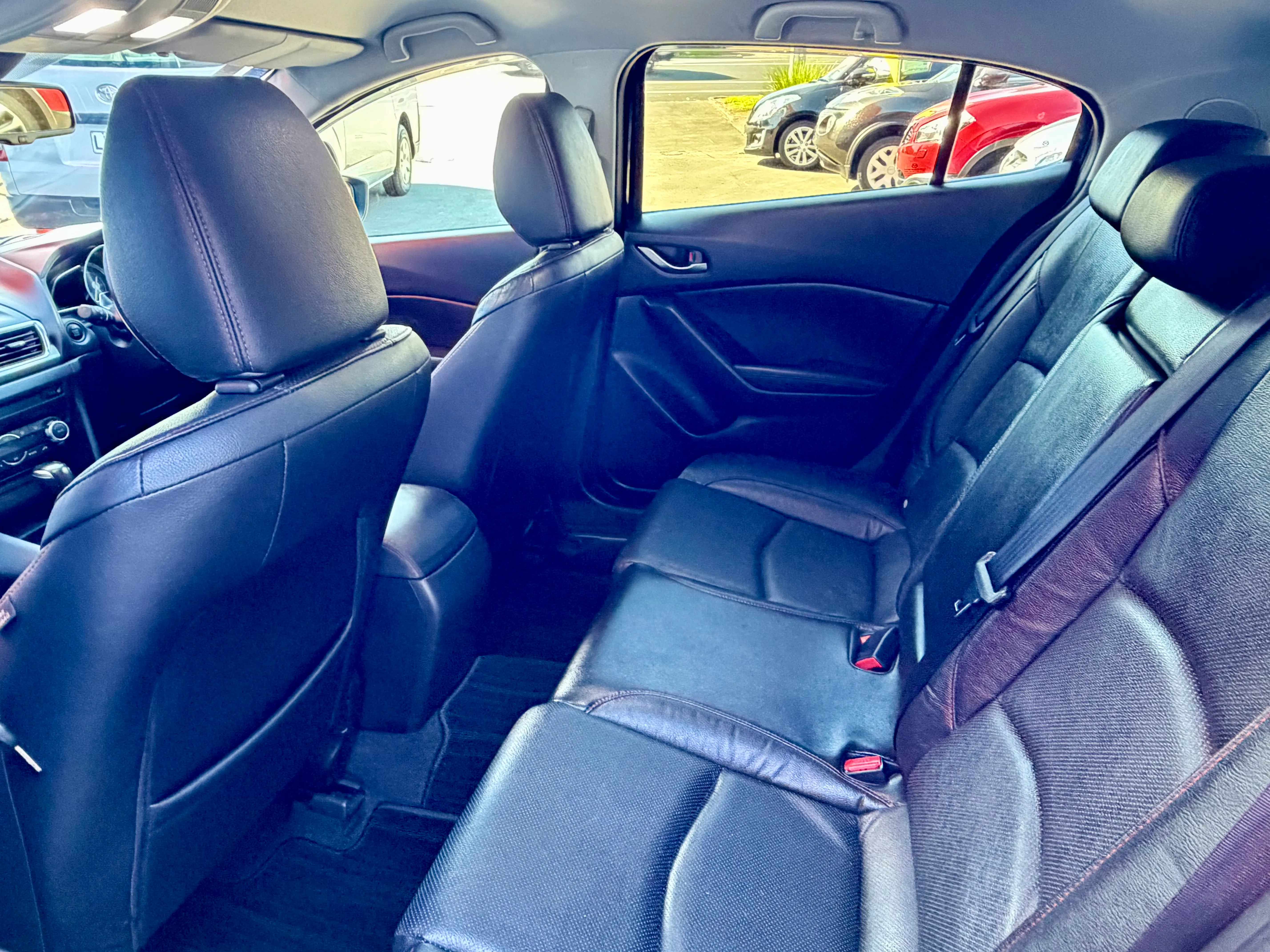 2014 Mazda 3 2.0 S Carousel 12