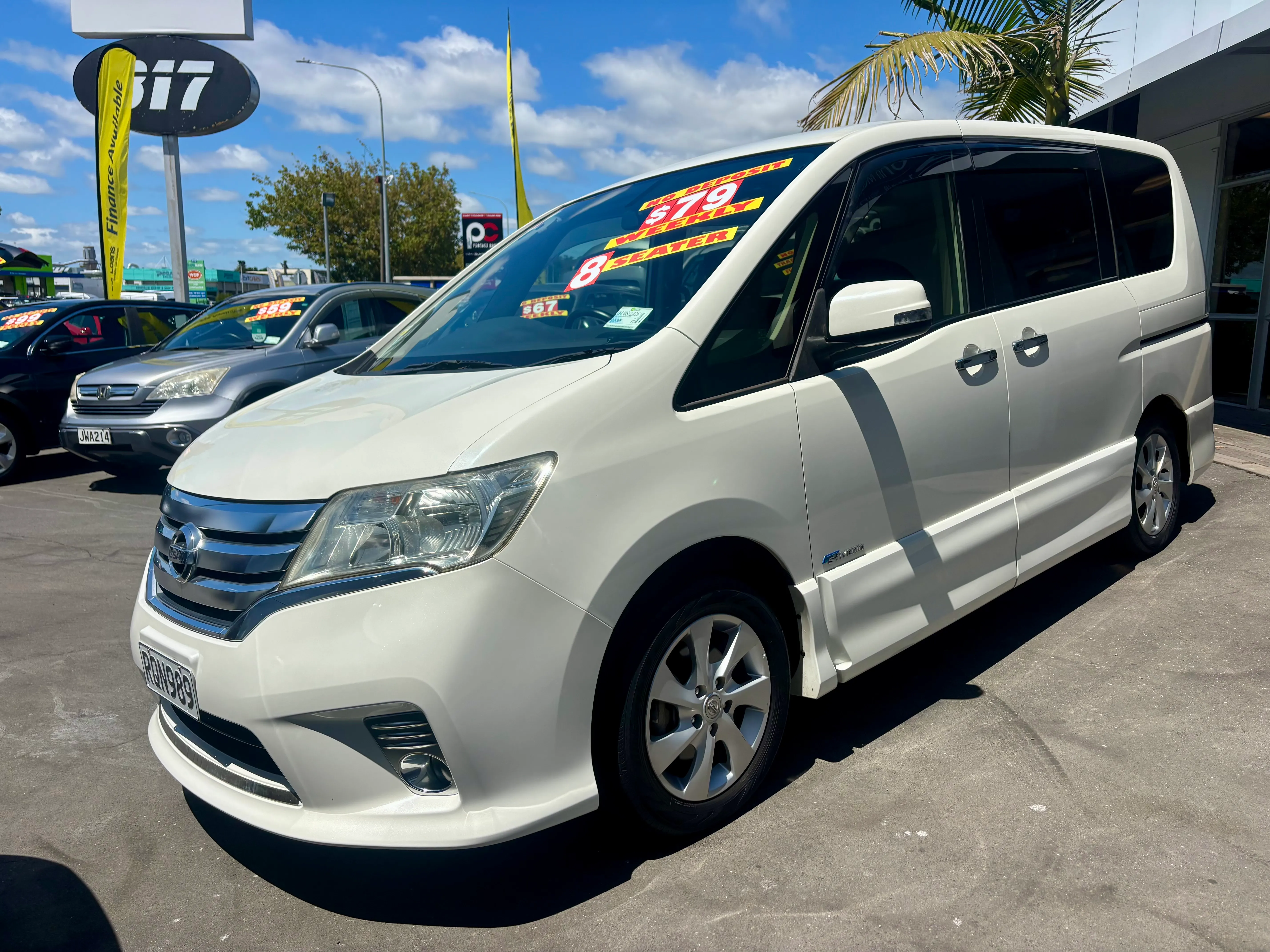 2013 Nissan Serena  Carousel 3