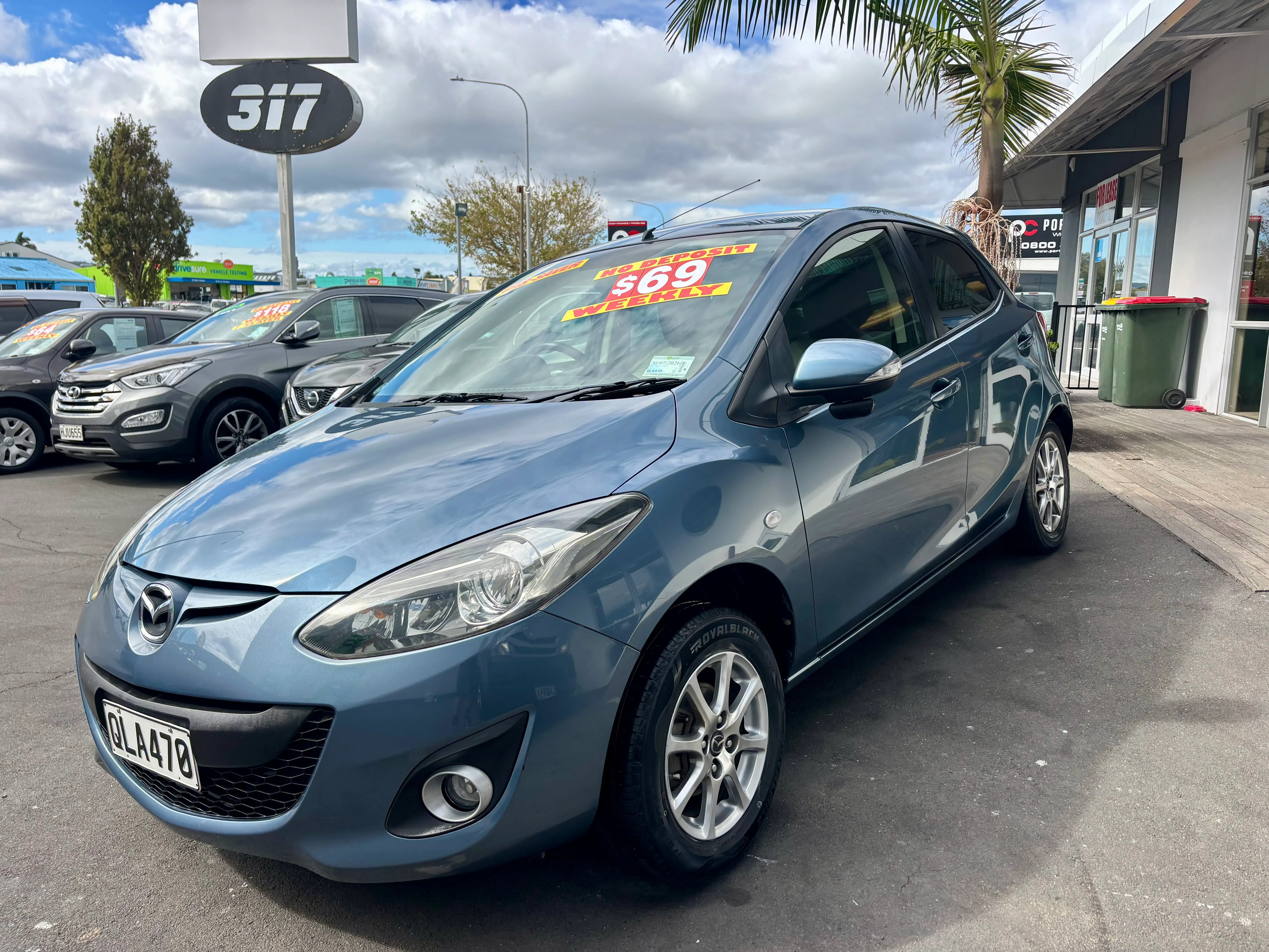 2013 Mazda Demio  Carousel 3