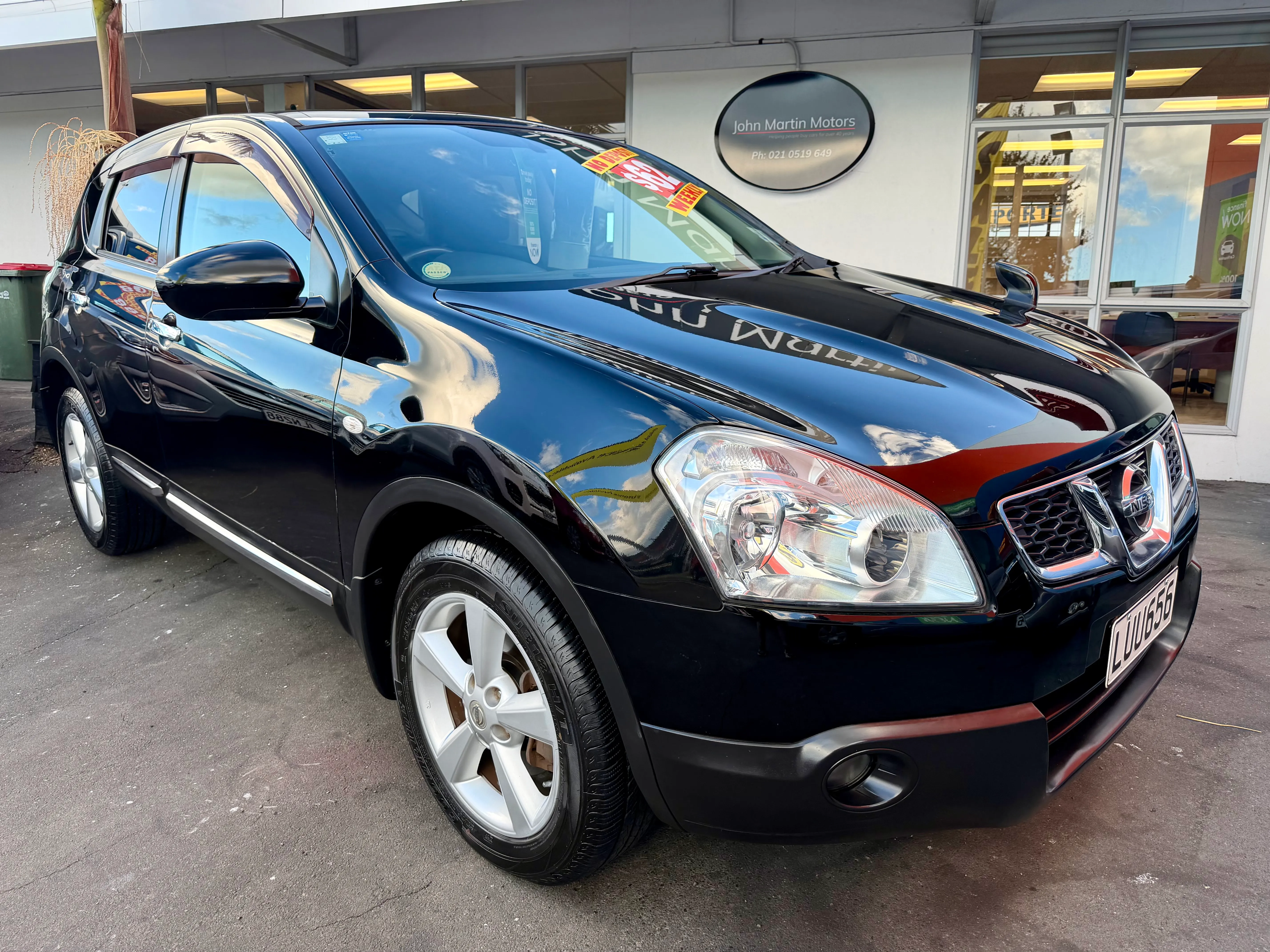 2012 Nissan Dualis  Carousel 1