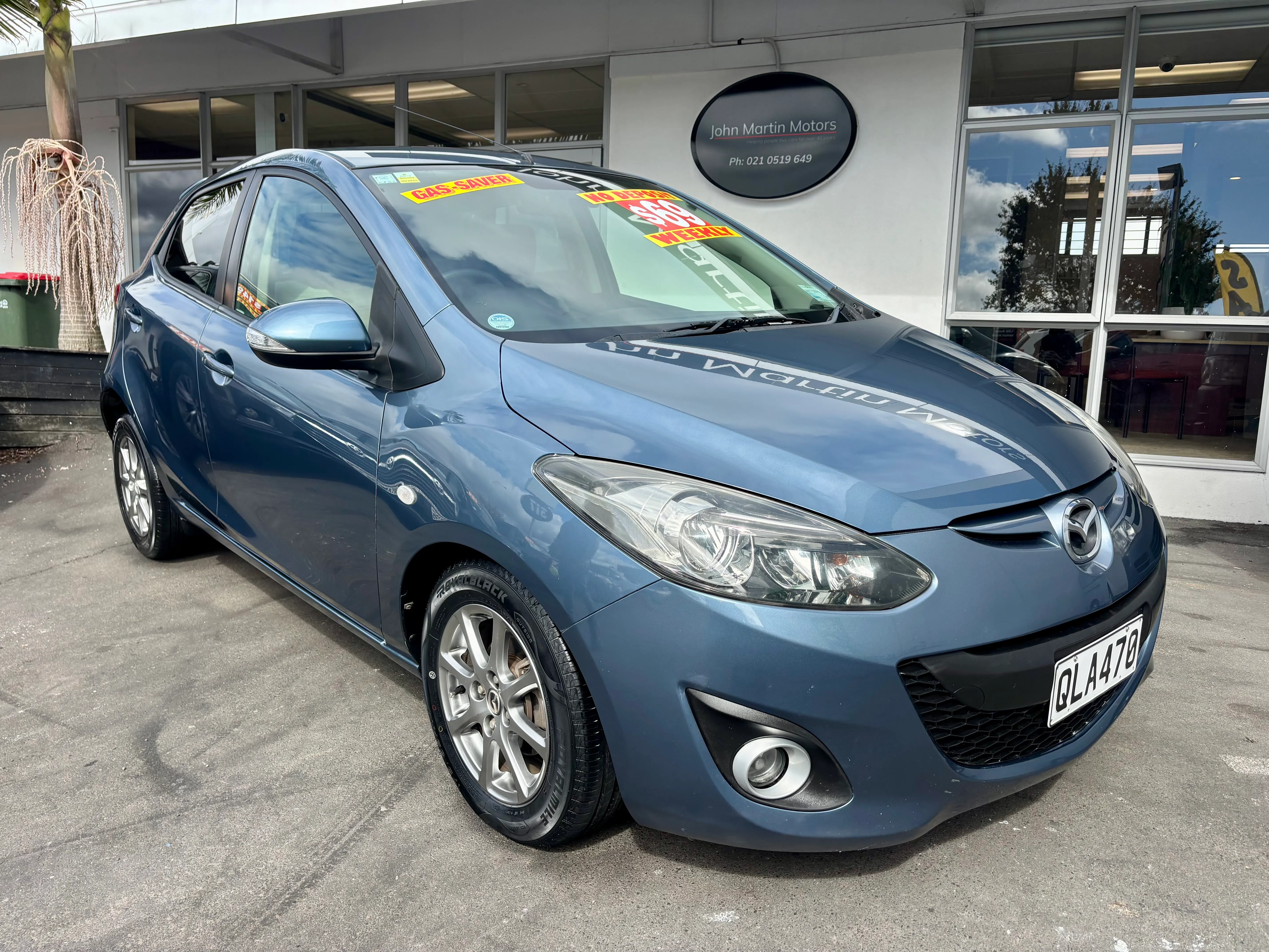 2013 Mazda Demio  Carousel 1