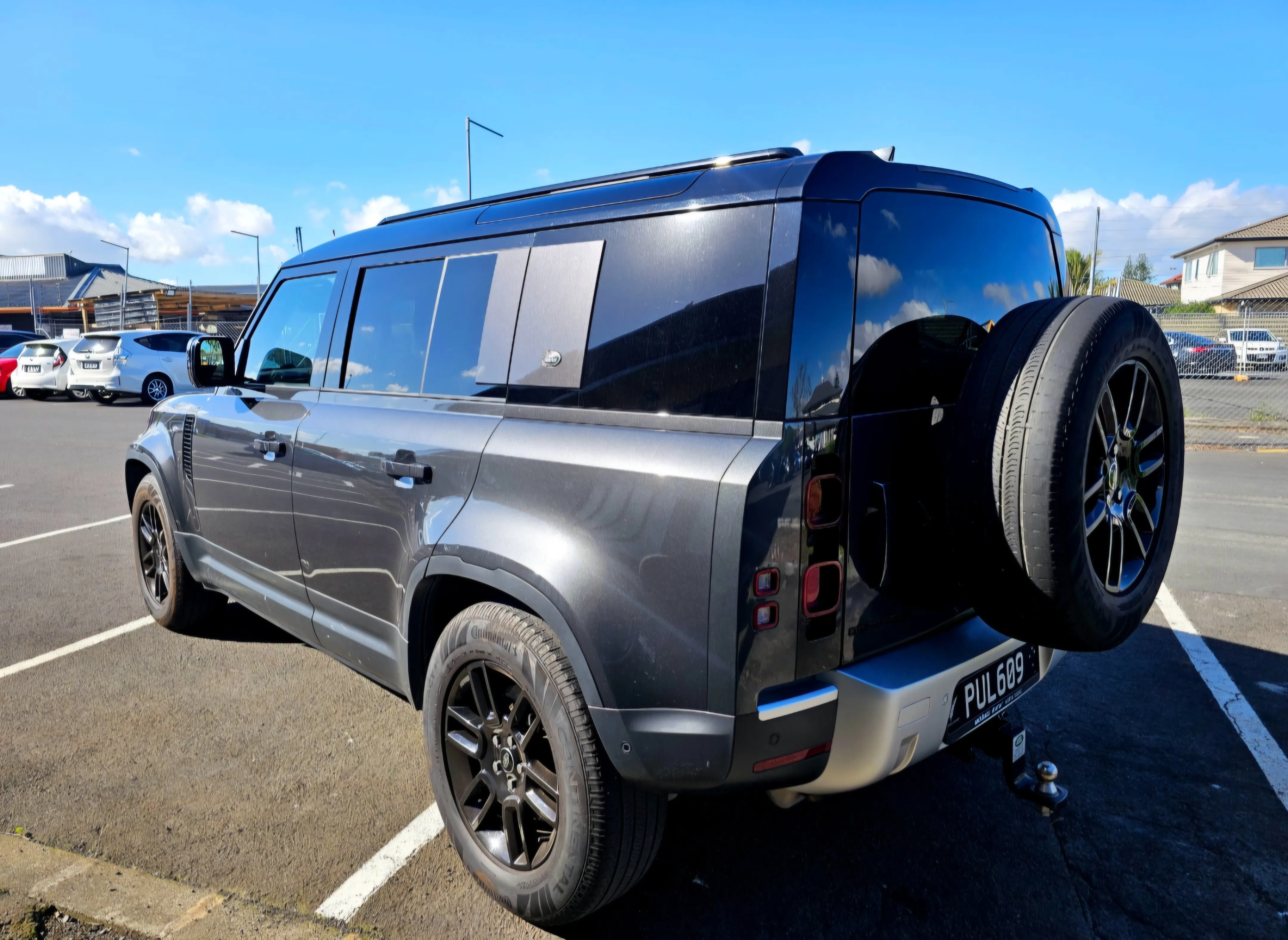 2023 Land Rover Defender 110 D300 S 3.0DT/4WD Carousel 4