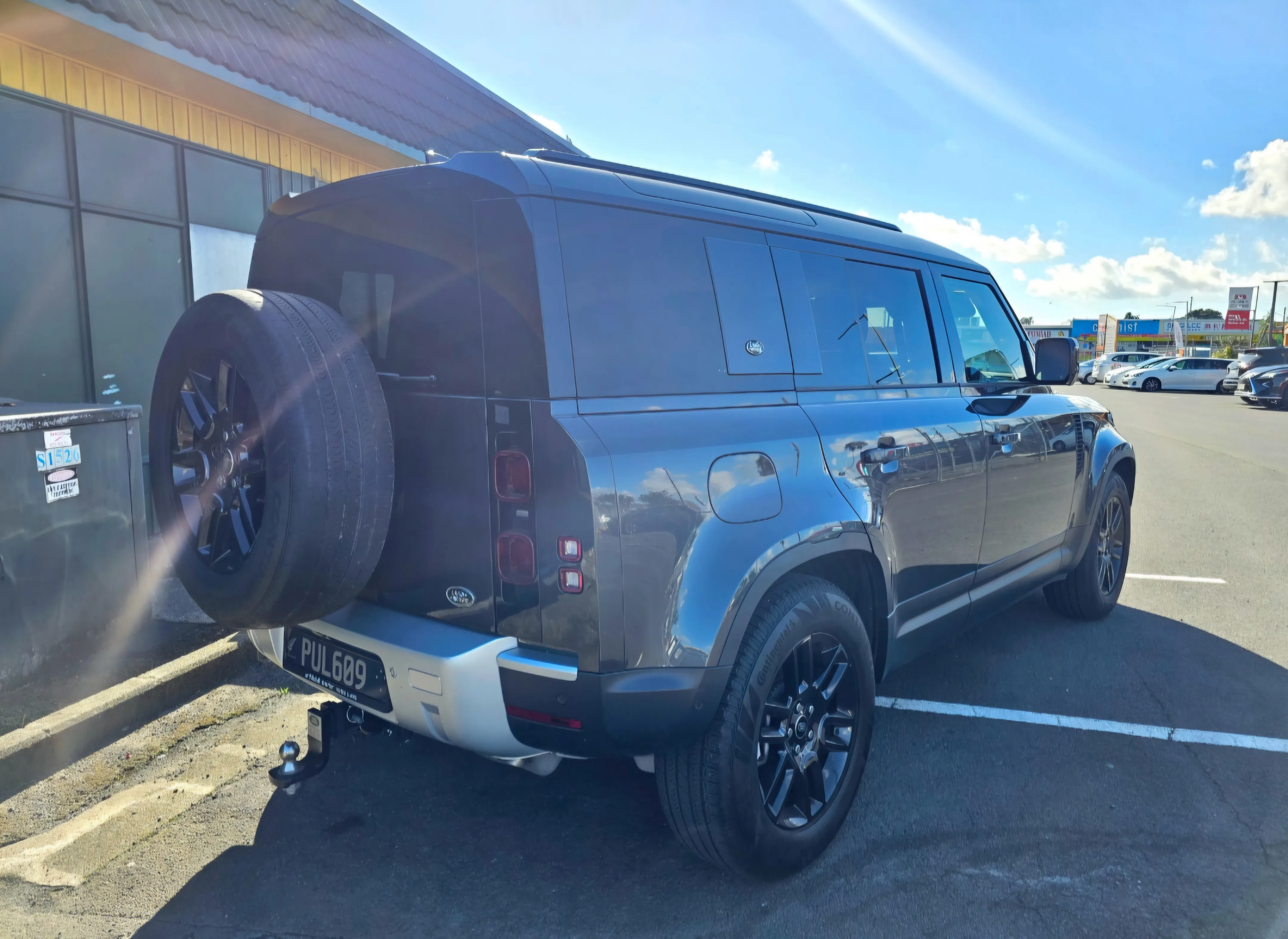 2023 Land Rover Defender 110 D300 S 3.0DT/4WD Carousel 3