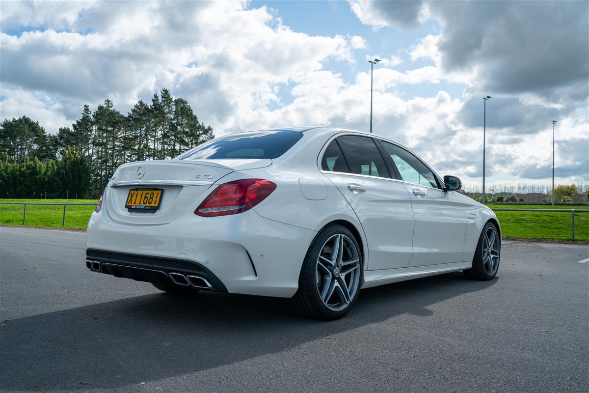 2016 Mercedes-Benz C 63 C63 AMG 4.0 V8 Immaculate Carousel 5