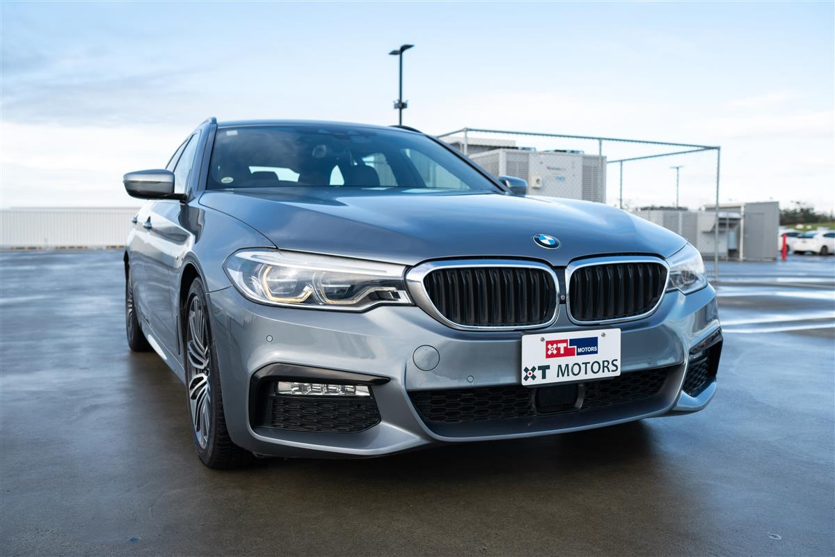 2017 BMW 530i M-SPORT TOURING B48 WAGON Carousel 2