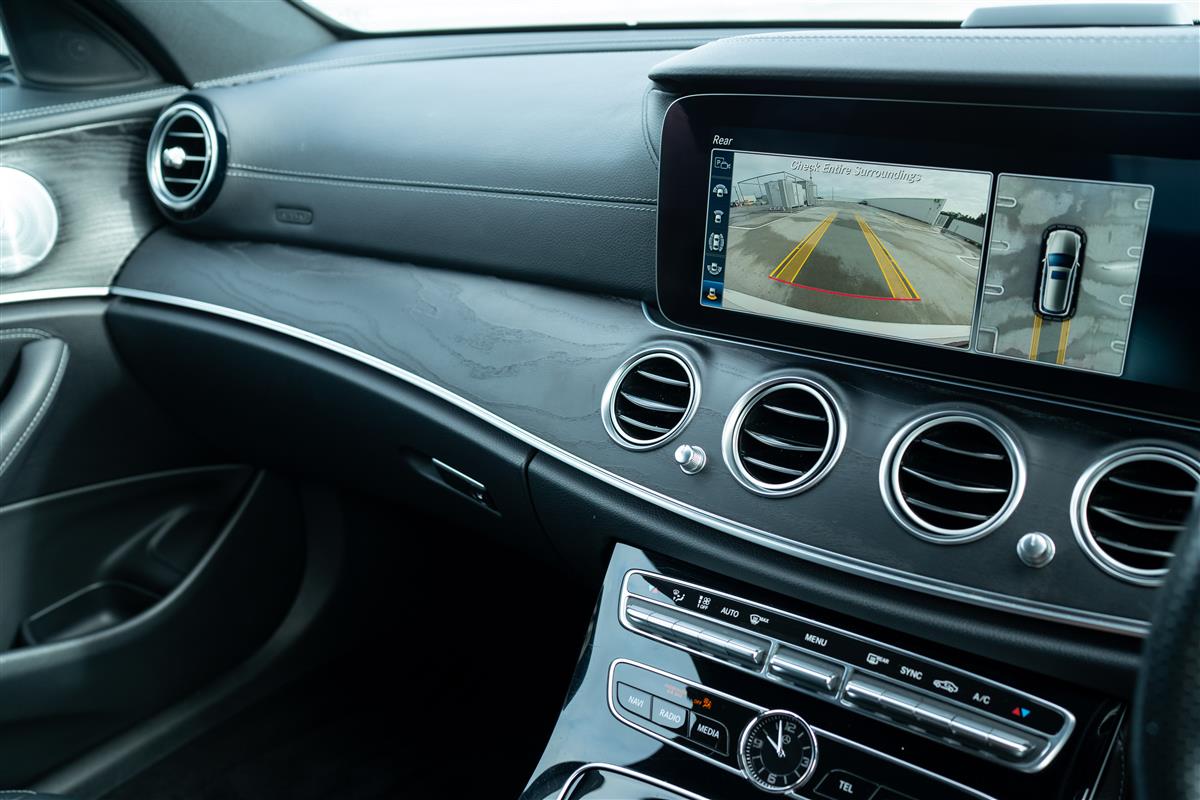 2018 Mercedes-Benz E 200 SPORT AVANTGARDE ESTATE WAGON Carousel 18