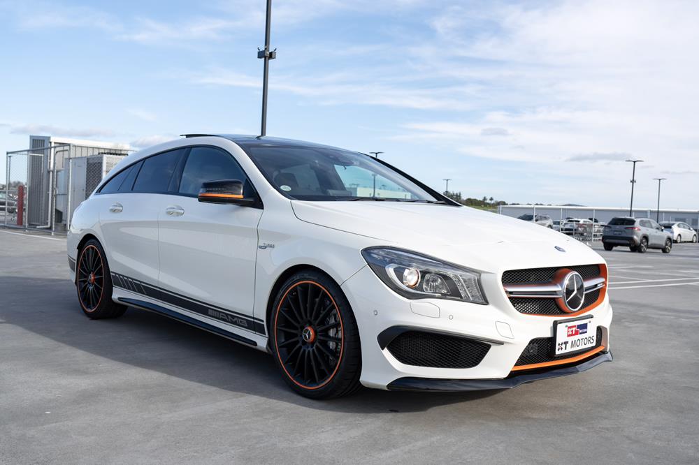 2015 Mercedes-Benz CLA 45 AMG ORANGE ART EDTION Carousel 1