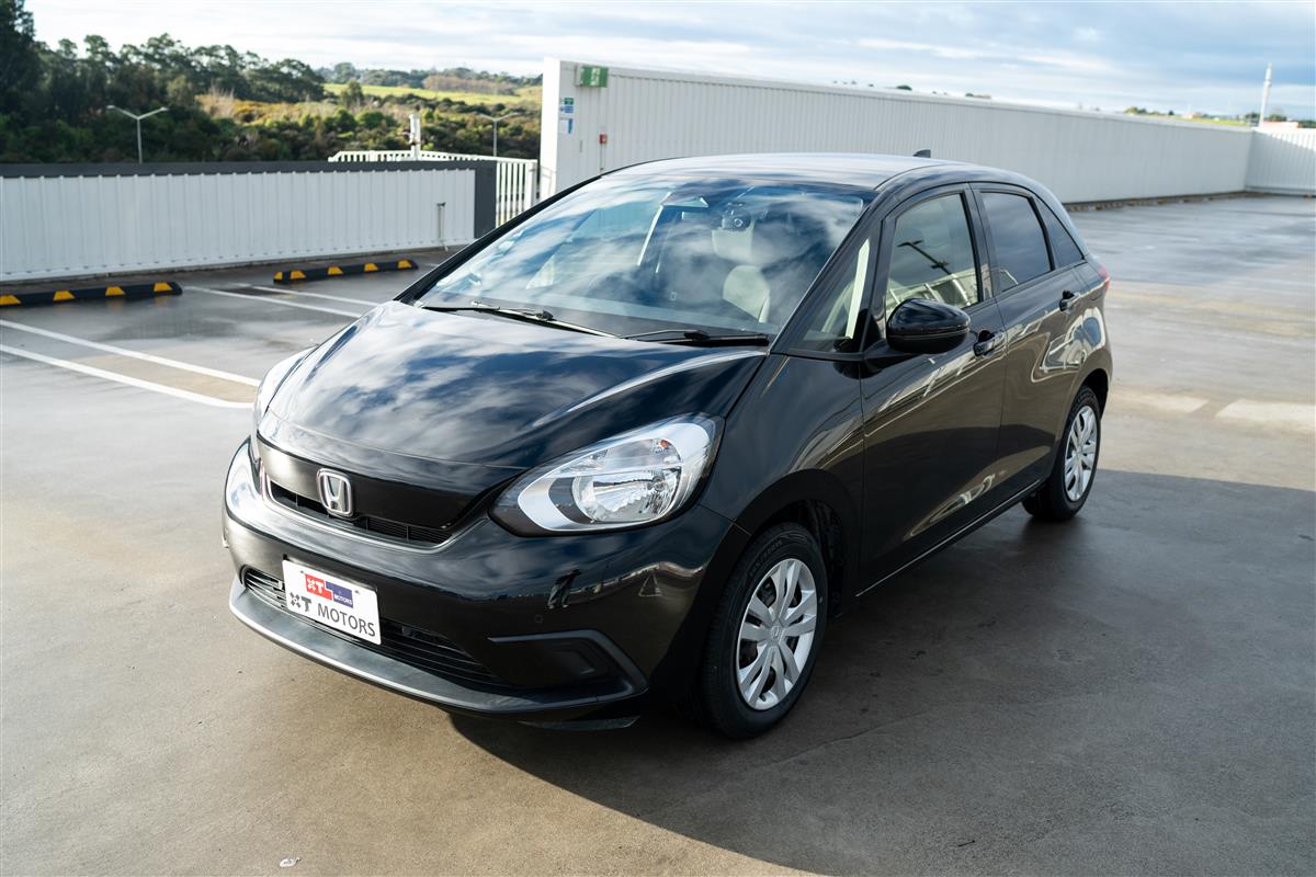 2020 Honda Fit 1.3L PURE PETROL LOW KS Carousel 11