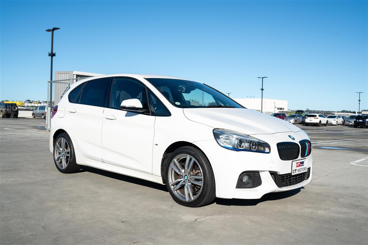 second hand 2016 BMW 225i XDRIVE M-SPORT ACTIVE TOURER for sale NZ Collage 1