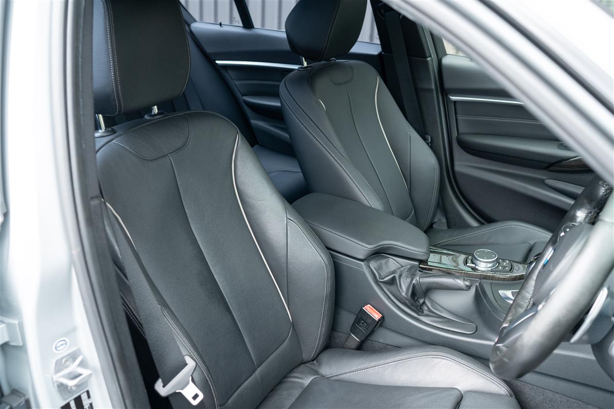 2016 BMW 340i LCI F30 M-SPORT B58 STOCK Carousel 14