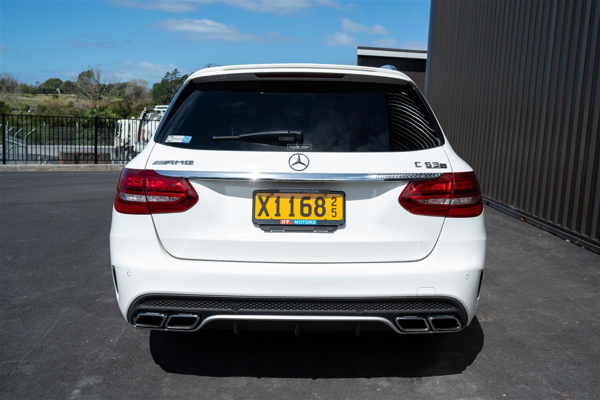 2017 Mercedes-Benz C 63 S C63S AMG ESTATE IMMACULATE Carousel 6